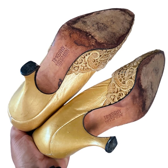 Timothy Hitsman Vintage Gold Lace Pointy Toe Pumps Size 6M - Picture 5 of 7